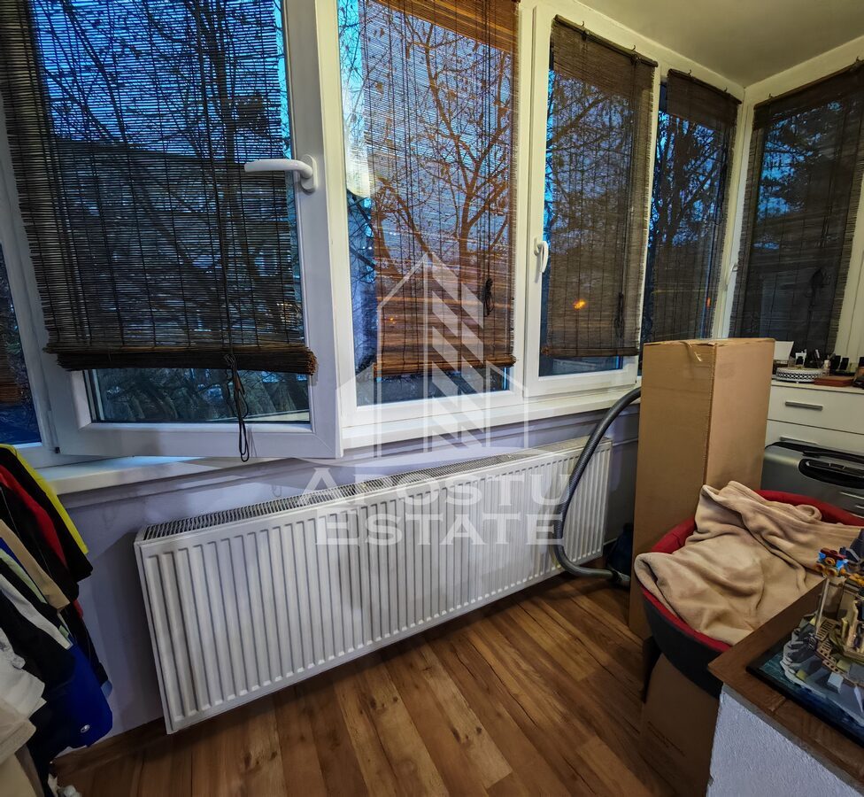 Apartament de vanzare cu 3 camere, 2 bai, etajul 2, zona Lipovei - foto 3