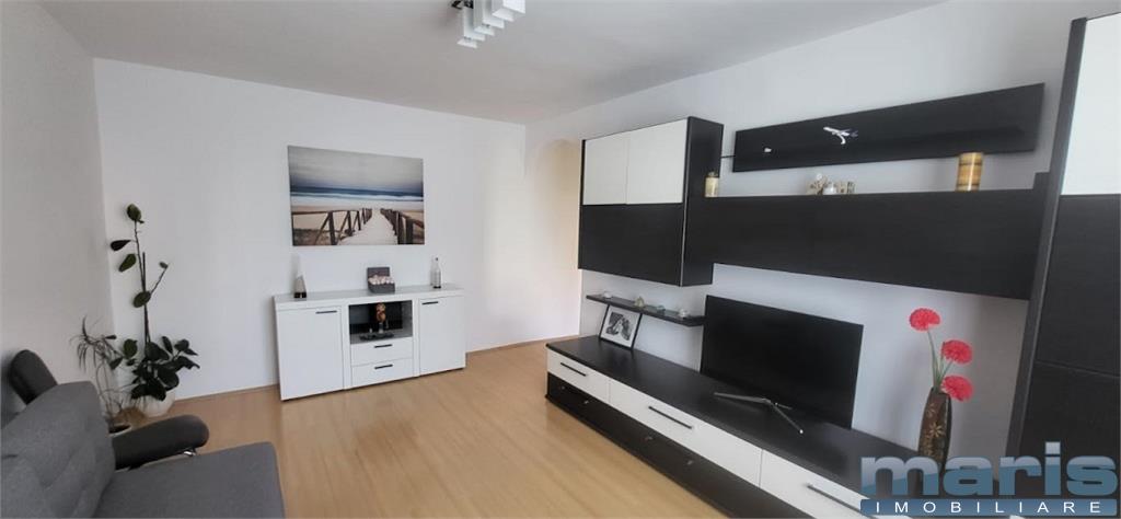 Tudor Str. Transilavnia apartament 3 camere - foto 2