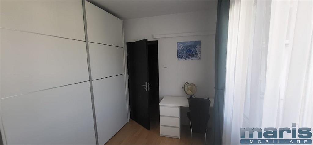 Tudor Str. Transilavnia apartament 3 camere - foto 11