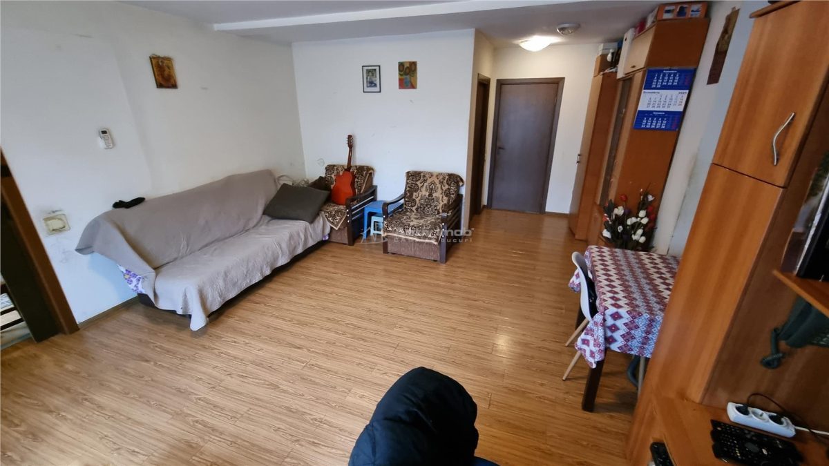 3 camere in vila si curte individuala - foto 2