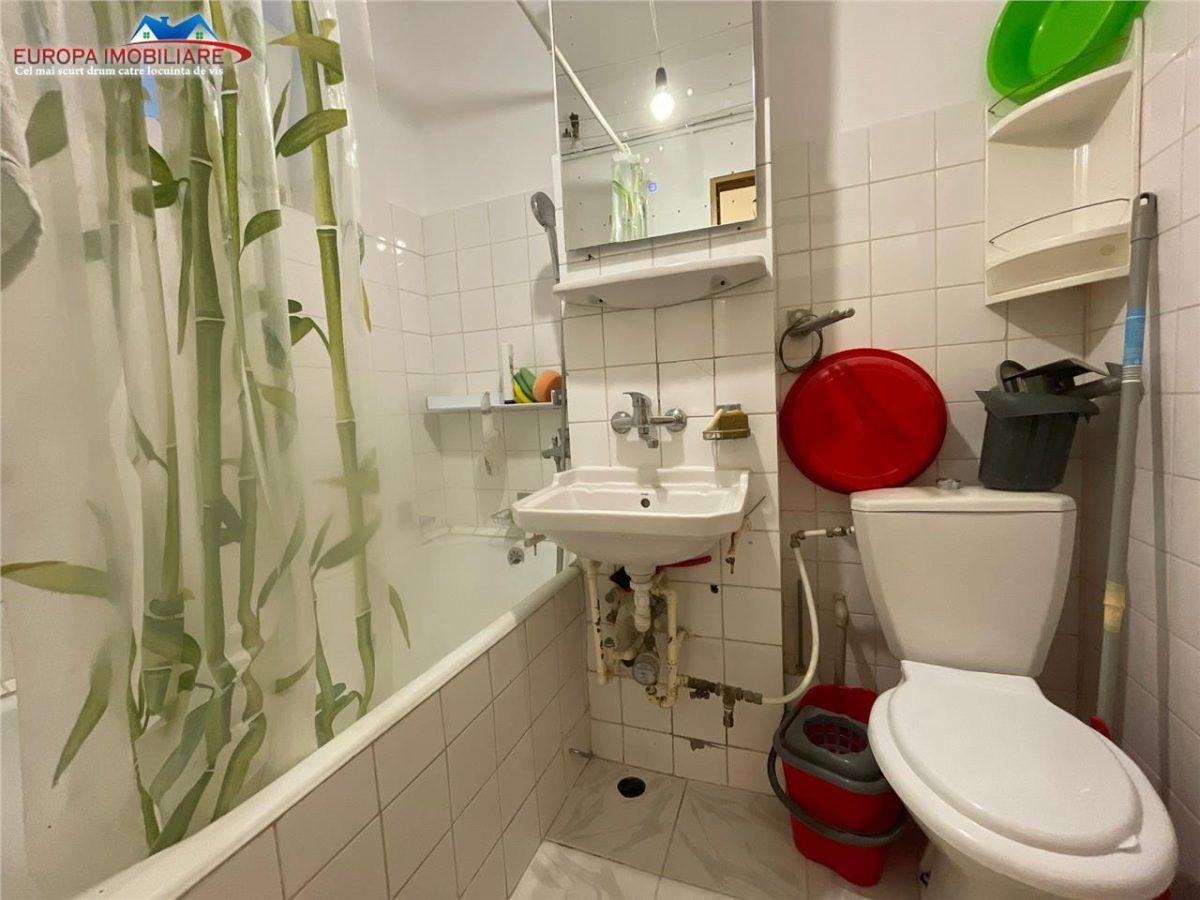 Apartament 4 camere de vanzare zona Alunisului -Tulcea - foto 7