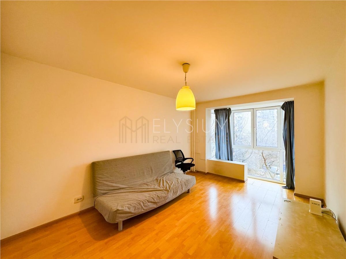 Apartament de vanzare 3 camere Tineretului - foto 3