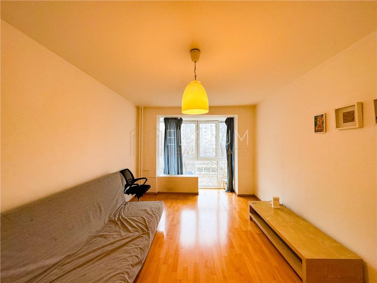 Apartament de vanzare 3 camere Tineretului - foto 6