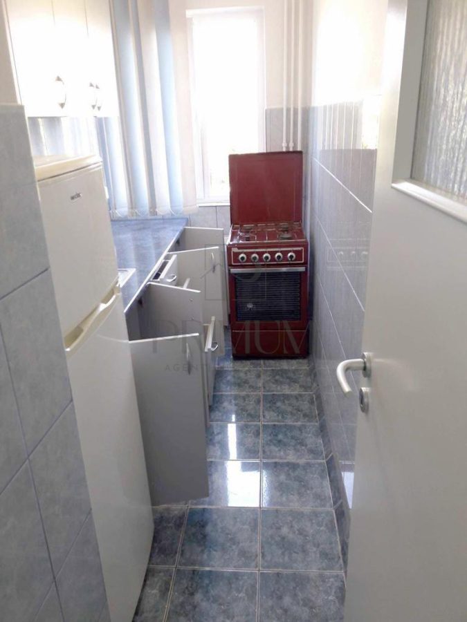 CETATII - 3 CAM - BOXA - ETJ.3 - RENOVAT - ZONA EXCELENTA - foto 7