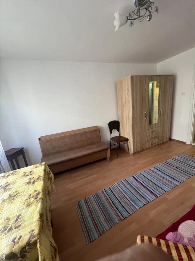 Etaj 2 Ã®n Complexul Studentesc - 