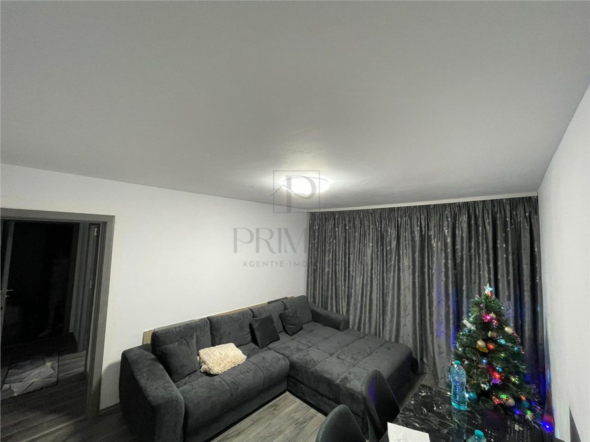 DACIA - ETJ.2 - CENTRALA - RENOVAT - ZONA DE INTERES - foto 2