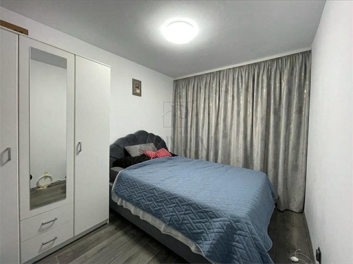 DACIA - ETJ.2 - CENTRALA - RENOVAT - ZONA DE INTERES - foto 4