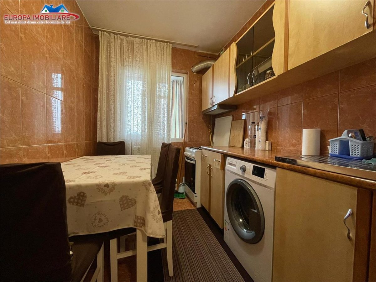 Apartament cu 2 camere de vanzare zona centrala-Tulcea - foto 4