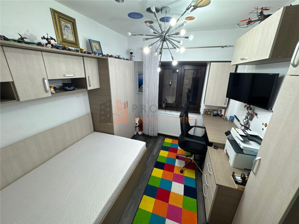 Apartament 3 camere cf 1 decomandat zona Ultracentral - foto 5