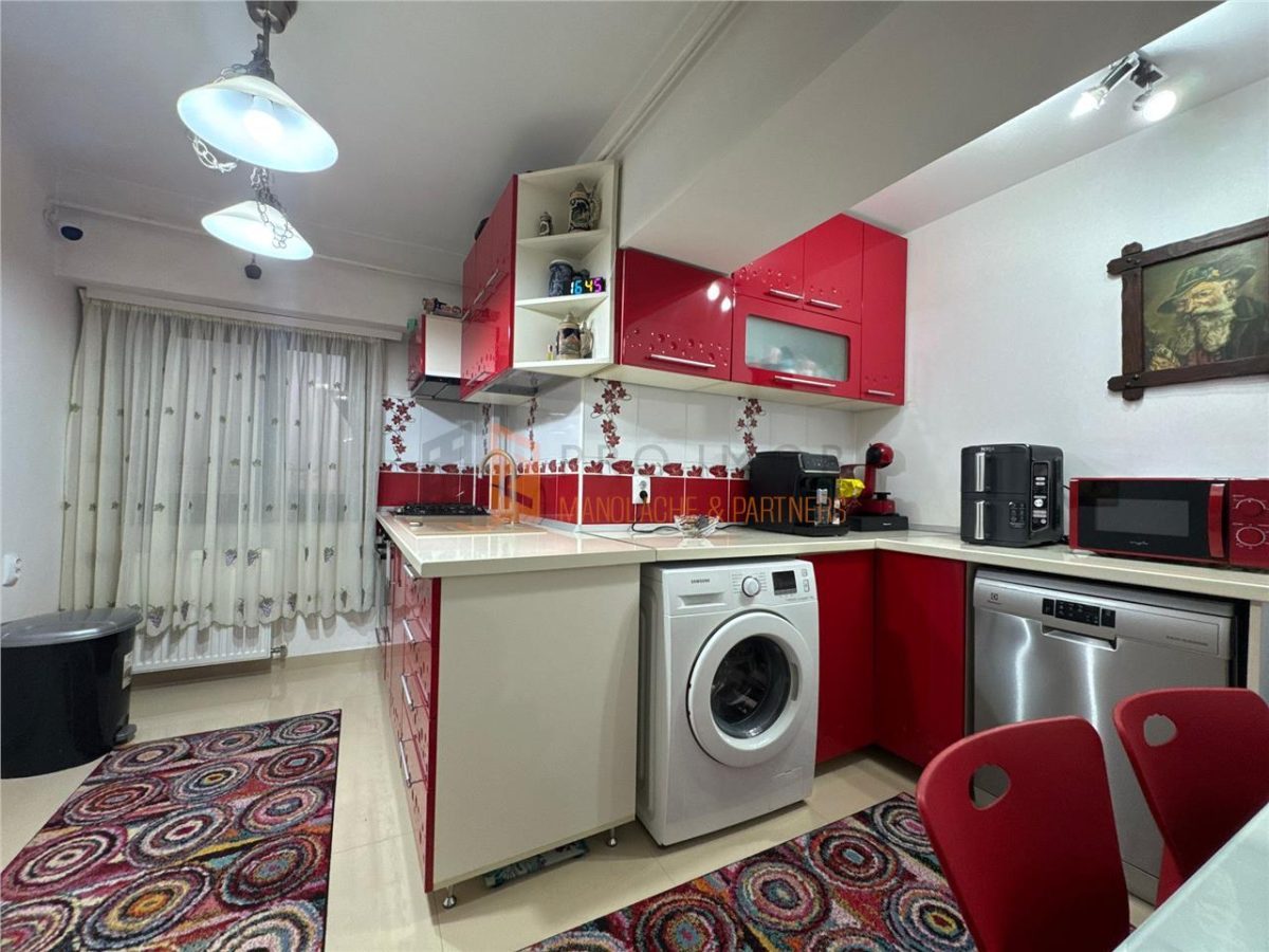 Apartament 3 camere cf 1 decomandat zona Ultracentral - foto 7