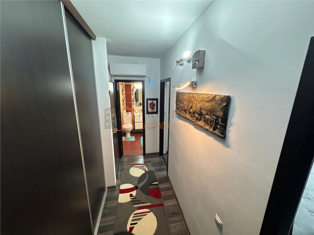 Apartament 3 camere cf 1 decomandat zona Ultracentral - foto 9