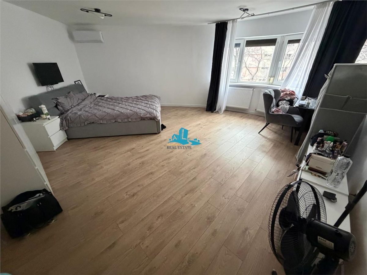 Vanzare apartament 5 camere Obor, boxa, loc parcare, centrala proprie, fara risc seismic - foto 5