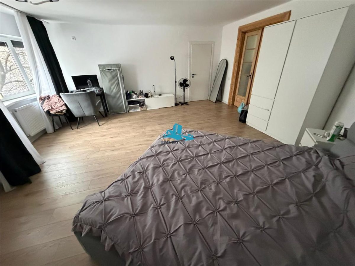 Vanzare apartament 5 camere Obor, boxa, loc parcare, centrala proprie, fara risc seismic - foto 6