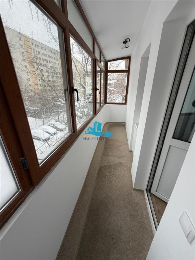 Vanzare apartament 5 camere Obor, boxa, loc parcare, centrala proprie, fara risc seismic - foto 8