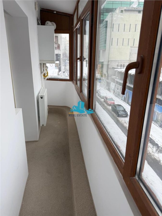 Vanzare apartament 5 camere Obor, boxa, loc parcare, centrala proprie, fara risc seismic - foto 10