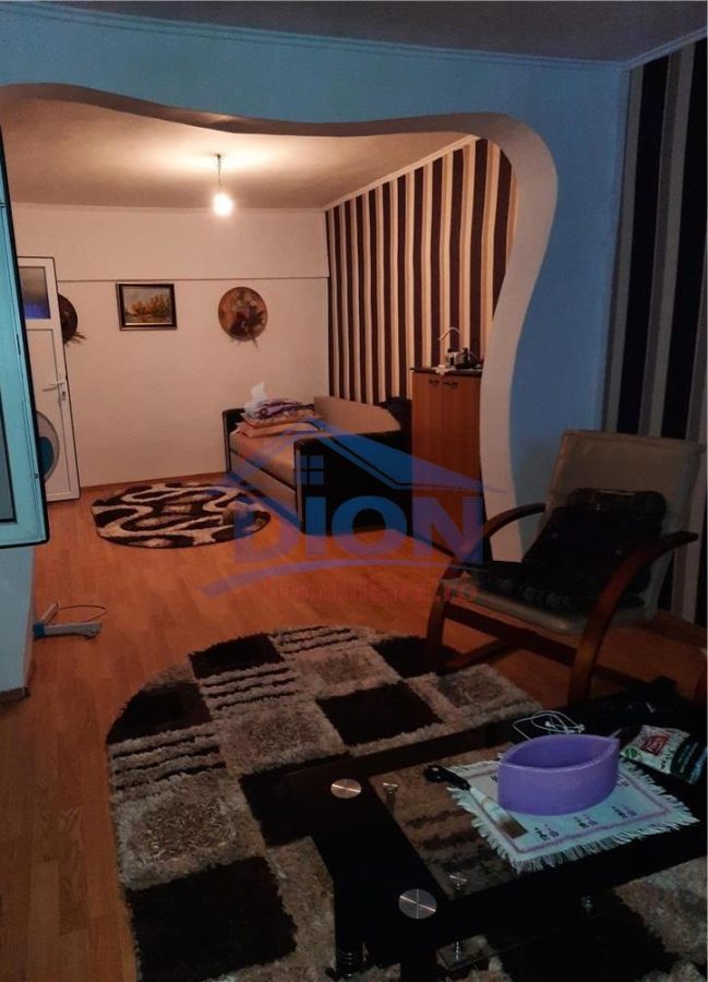 Casa si teren  in Tei -  Petricani - 