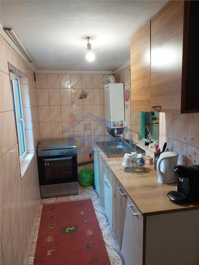 Casa si teren  in Tei -  Petricani - foto 3