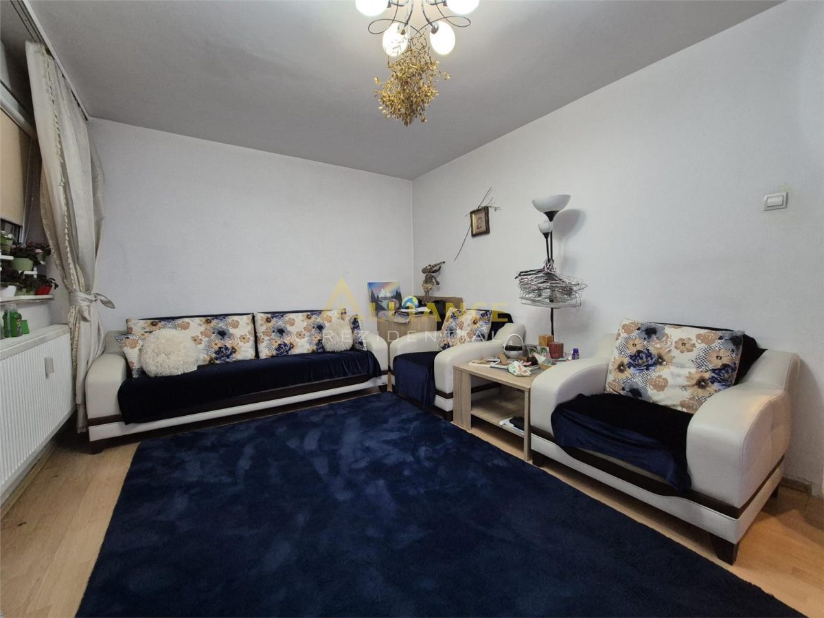 Apartament 3 camere - Dristor - 