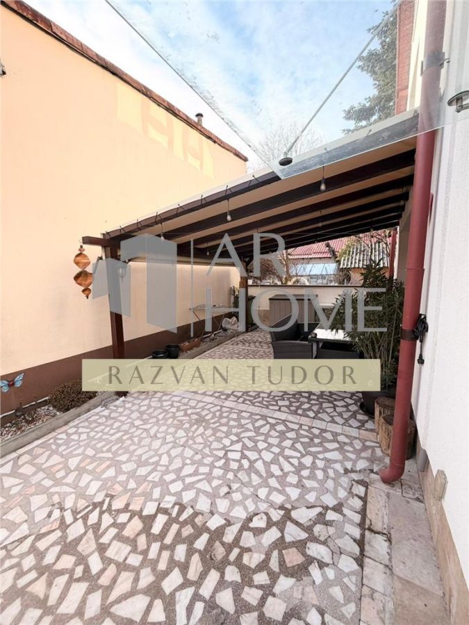 Casa 5 camere lux , cu garaj , beci ,  Ploiesti , ultracentral - foto 14