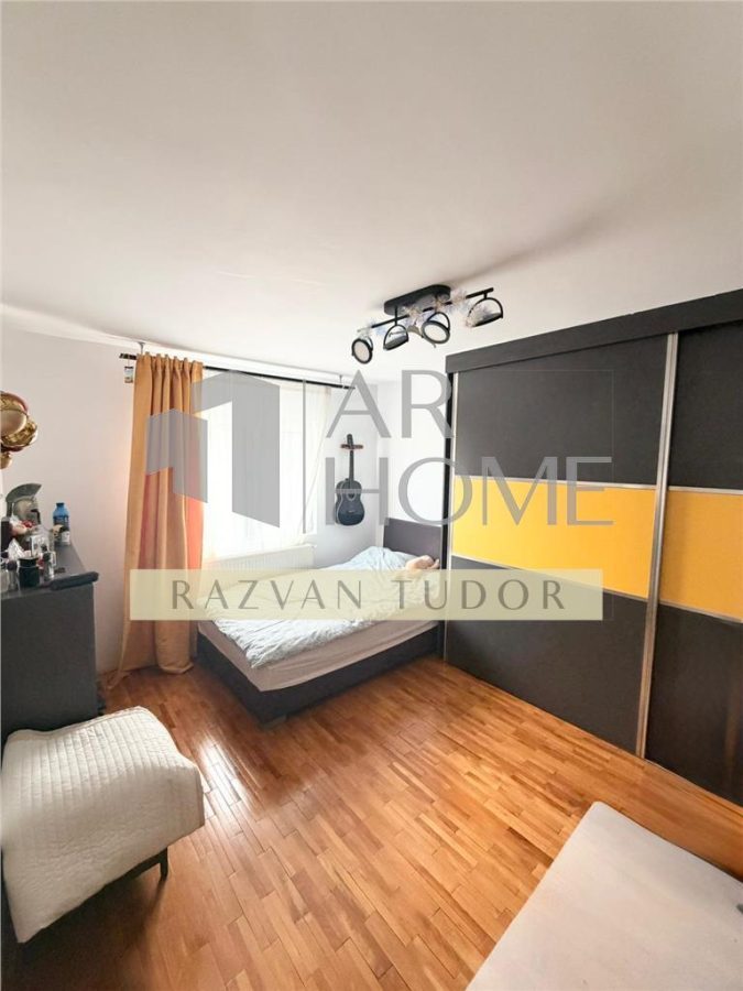 Casa 5 camere lux , cu garaj , beci ,  Ploiesti , ultracentral - foto 6