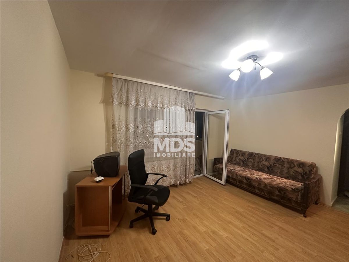 56mp, mobilat si utilat in bloc anvelopat lingă piata Doina - foto 3