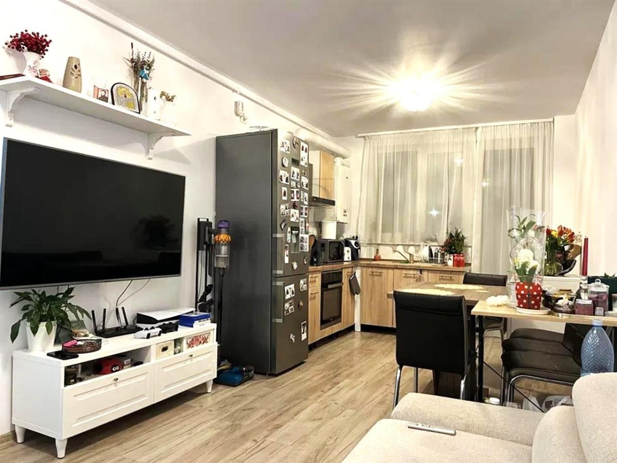 TORONTALULUI - BLOC NOU - ETAJ 1 - LIFT - 3 CAMERE - 2 BAI - 2 TERASE - INCALZIRE PARDOSEALA - LOC PARCARE+BOXA CF - 