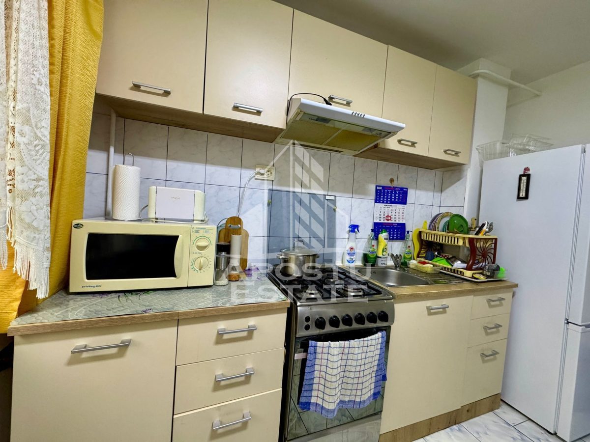 Apartament cu 2 camere, boxa la subsol, Zona Lipovei - foto 3
