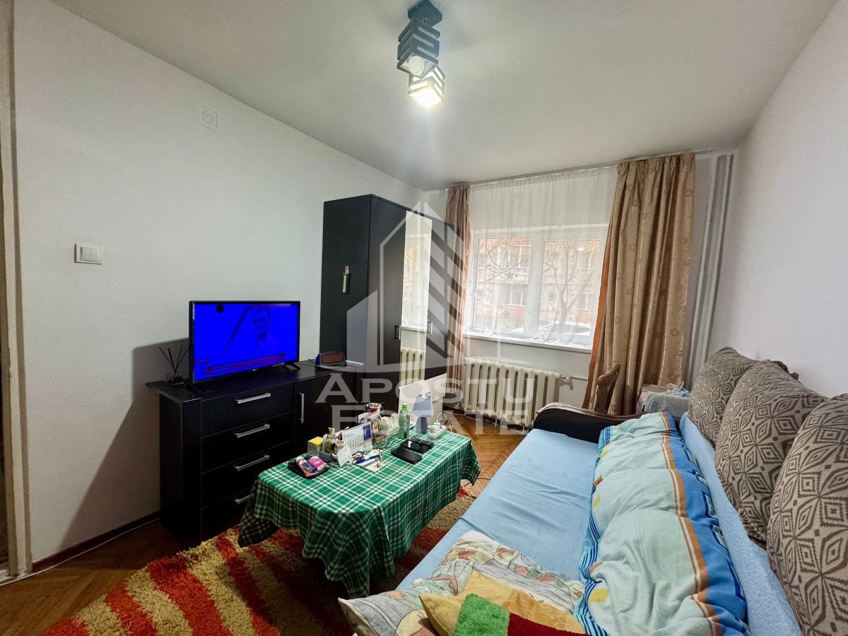 Apartament cu 2 camere, boxa la subsol, Zona Lipovei - foto 7