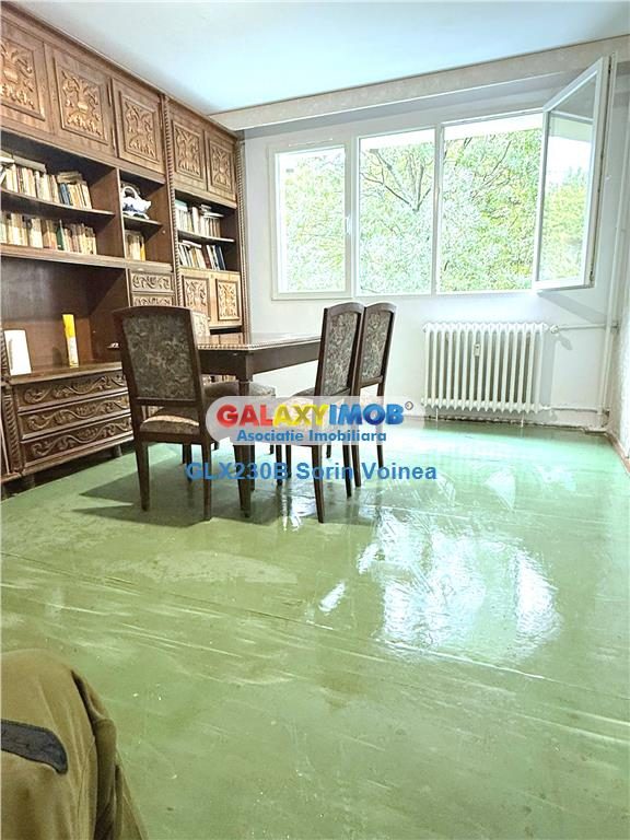 Apartament 3 camere nemobilat Brancoveanu - 