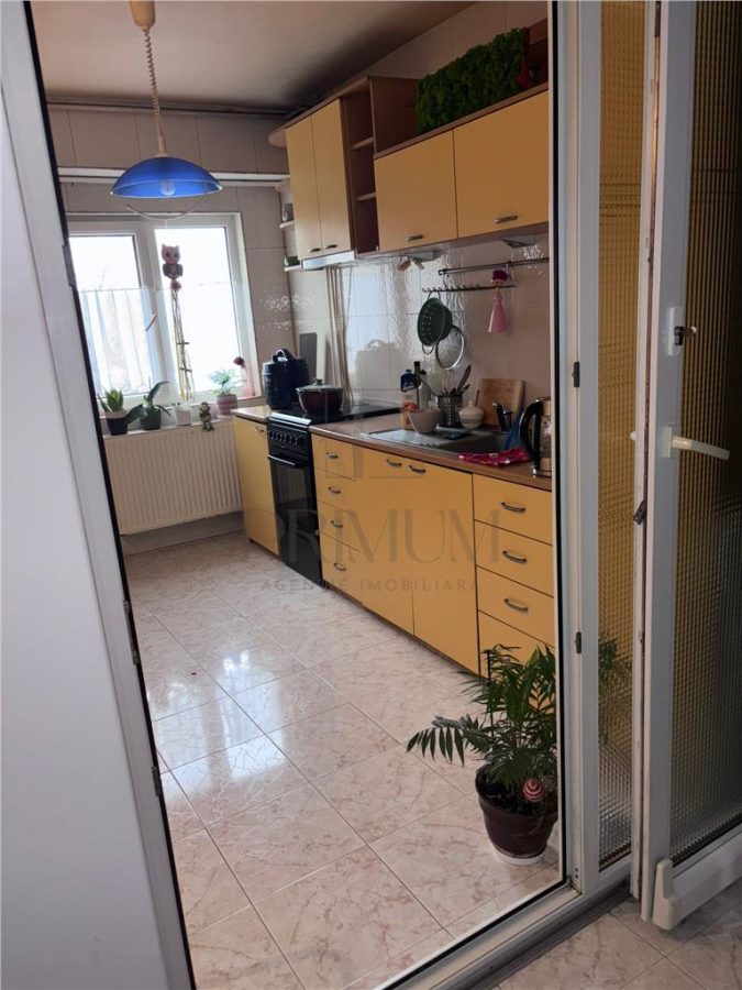 SOARELUI |3CAM | DECOMANDAT |ETAJ 3 |CENTRALA |SPATIOS 109MP - foto 13