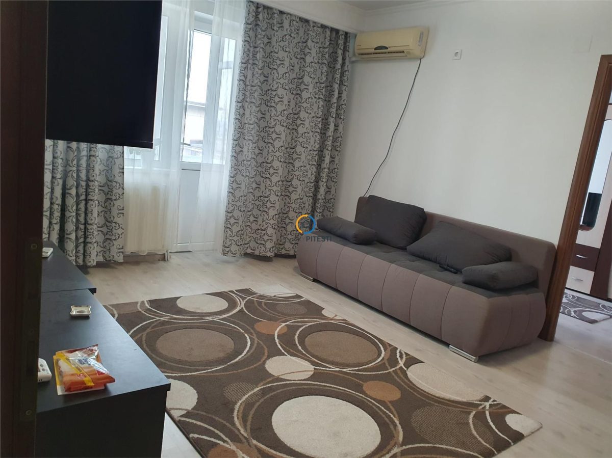 Închiriere apartament 4 camere Ultracentral - foto 2
