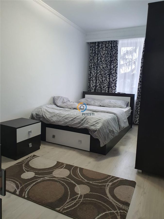 Închiriere apartament 4 camere Ultracentral - foto 4