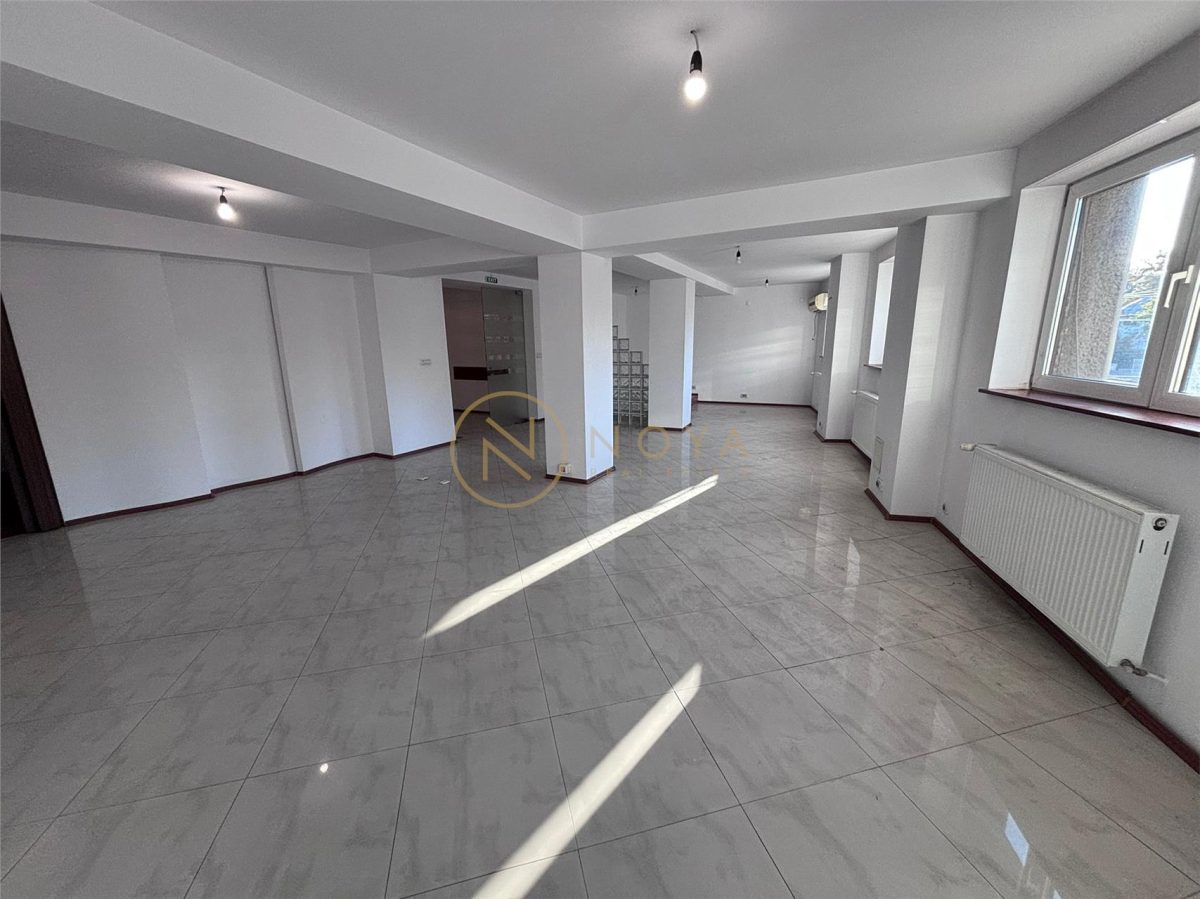 Apartament 5 camere in vila cu centrala | Razoare Piata Danny Huwe - 