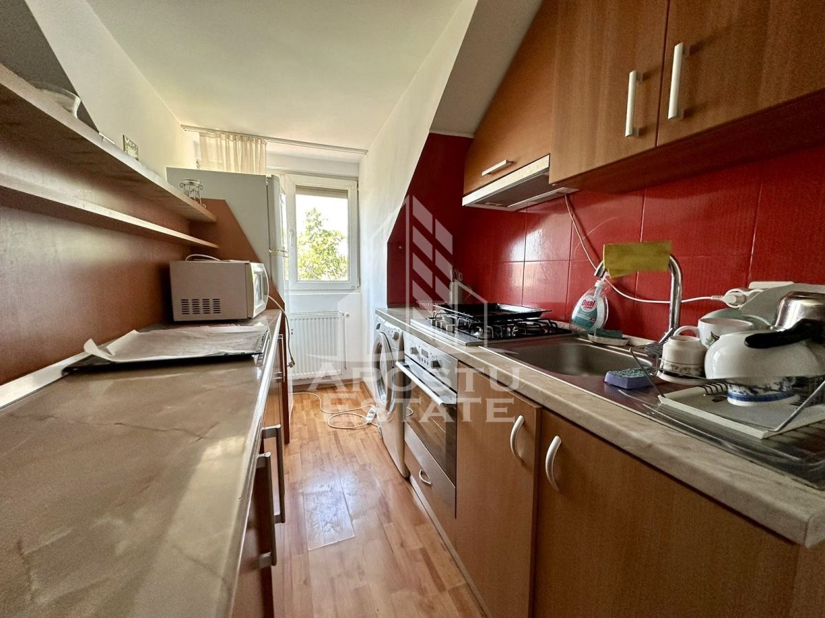 Apartament cu 3 camere de vanzare,  zona Girocului, Timisoara - foto 4