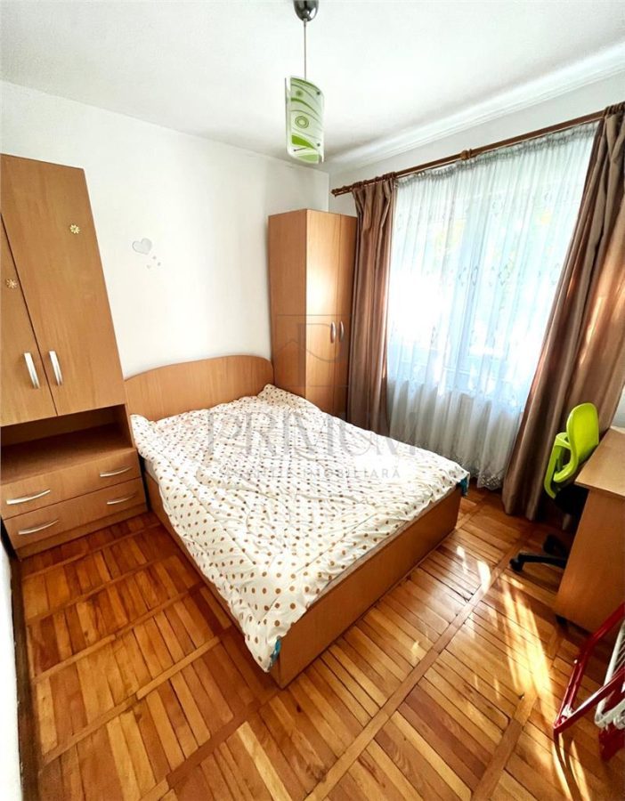 SAGULUI - ET 1 LIFT -- BLOC IZOLAT - 3 CAMERE - CENTRALA PROPRIE - CLIMA - DECOMANDAT - foto 5