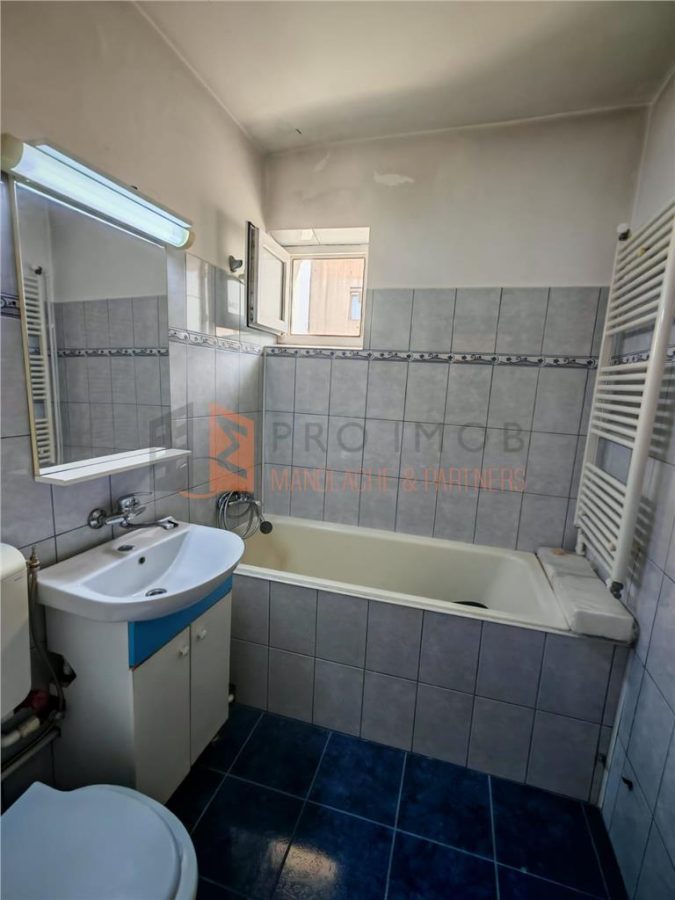 Apartament 2 camere semidecomandat zona Centru - foto 4