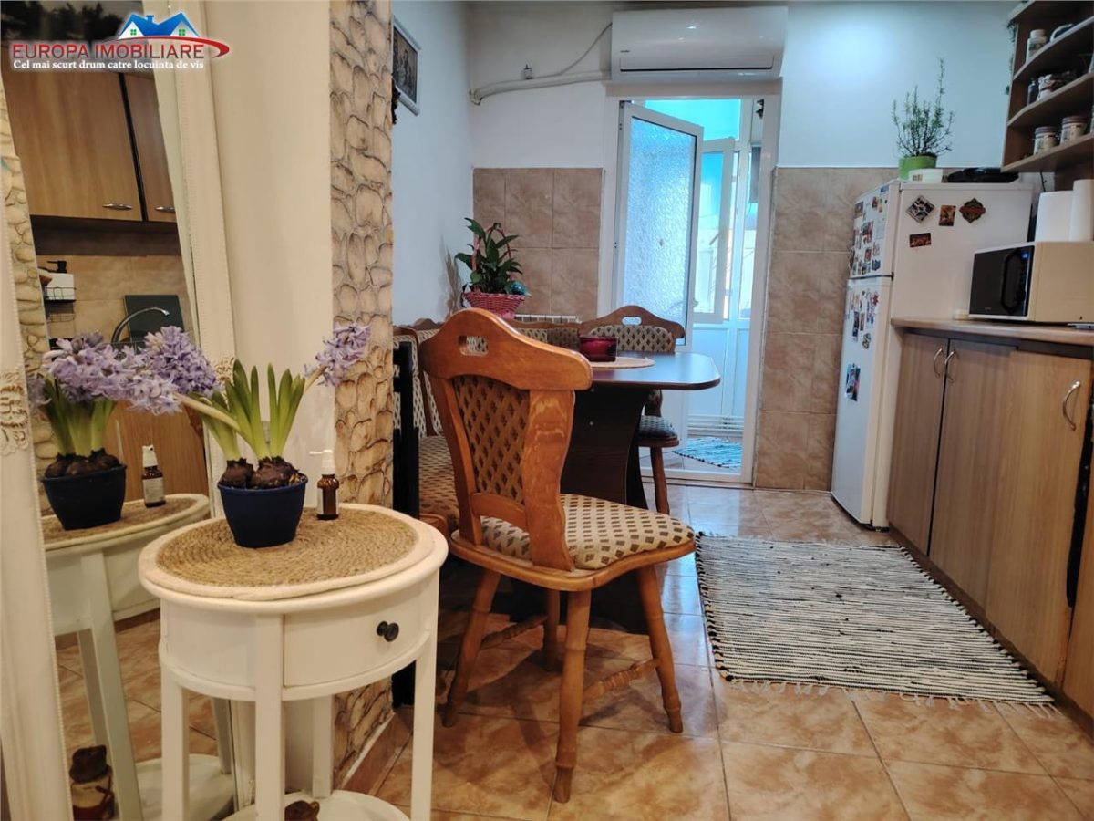 Apartament cu 2 camere de vanzare zona Podgoriilor- Tulcea - foto 7