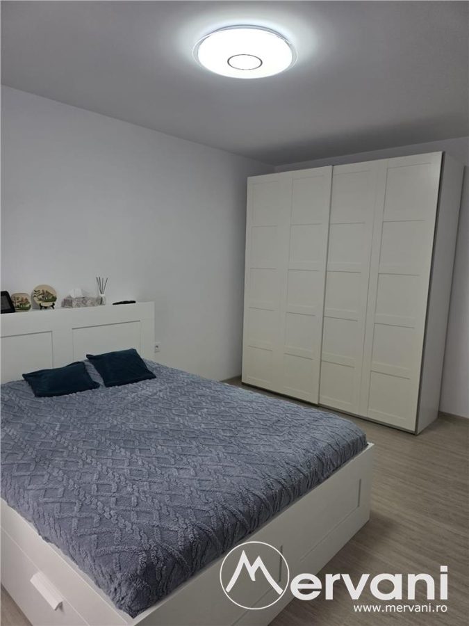 Vila de vanzare cu 6 camere in Sinaia - foto 3