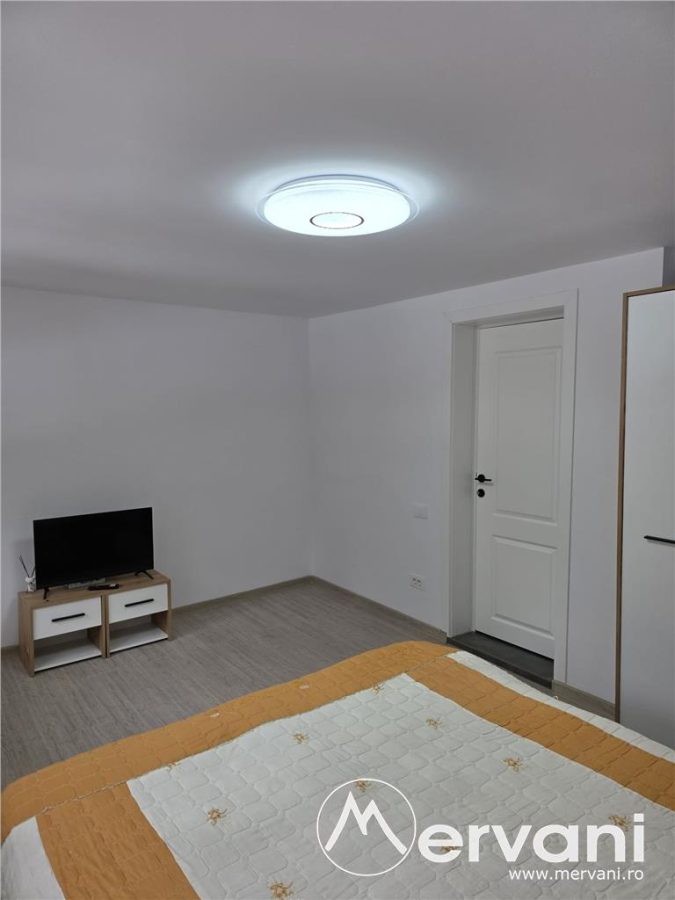 Vila de vanzare cu 6 camere in Sinaia - foto 24