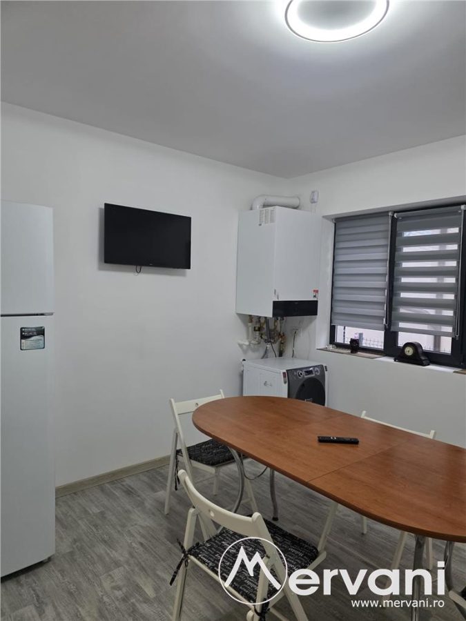 Vila de vanzare cu 6 camere in Sinaia - foto 9