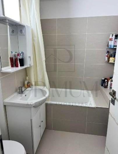 LIPOVEI - ETAJ 3 - BLOC IZOLAT - 4 CAMERE - 2 BALCOANE - CENTRALA PROPRIE - CLIMA - BOXA - foto 8