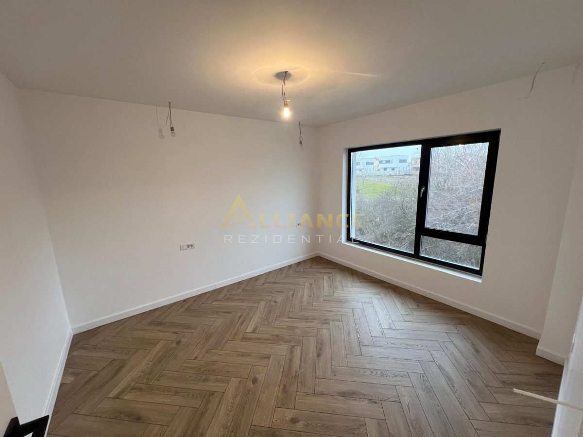 Casa  Individuala - 3 camere - 2 bai - 215mp teren - foto 8