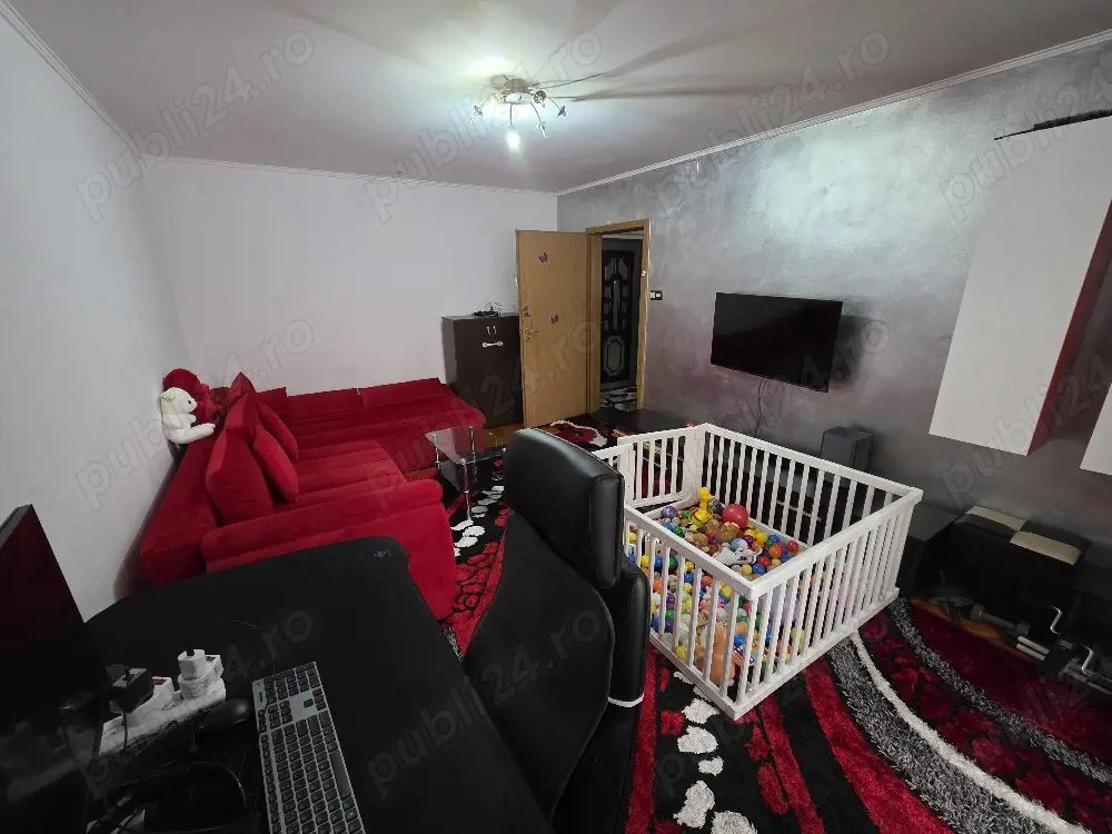 Decomandat, mobilat si utilat la etajul 1 - foto 3