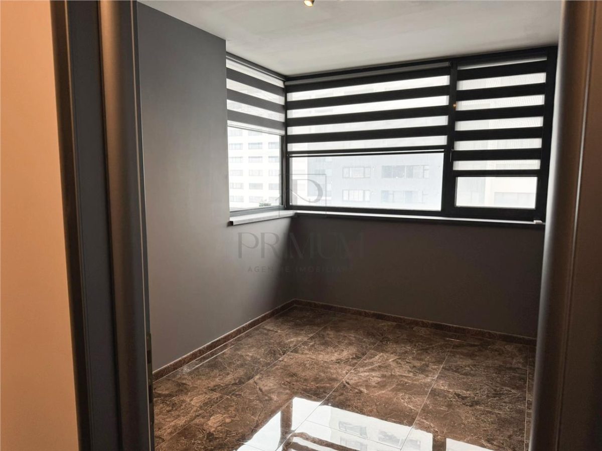 TORONTALULUI -3CAM -2 BAI -AMENAJAT MODERN -CENTRALA/AC - LIFT - BLOC NOU - foto 9