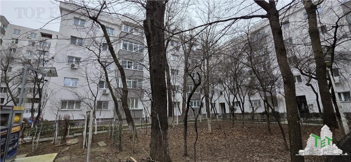 Vanzare Apartament 4 Camere , Crangasi - Ceahlau - 