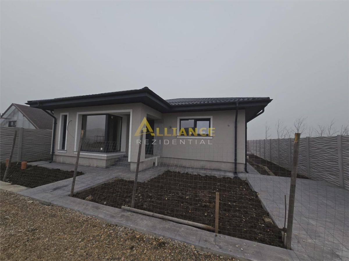 Casa Individuala - 3 camere - 2 bai - 375mp - 