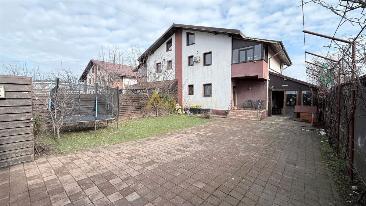 Duplex - 4 camere - 2 bai - 350mp teren - 