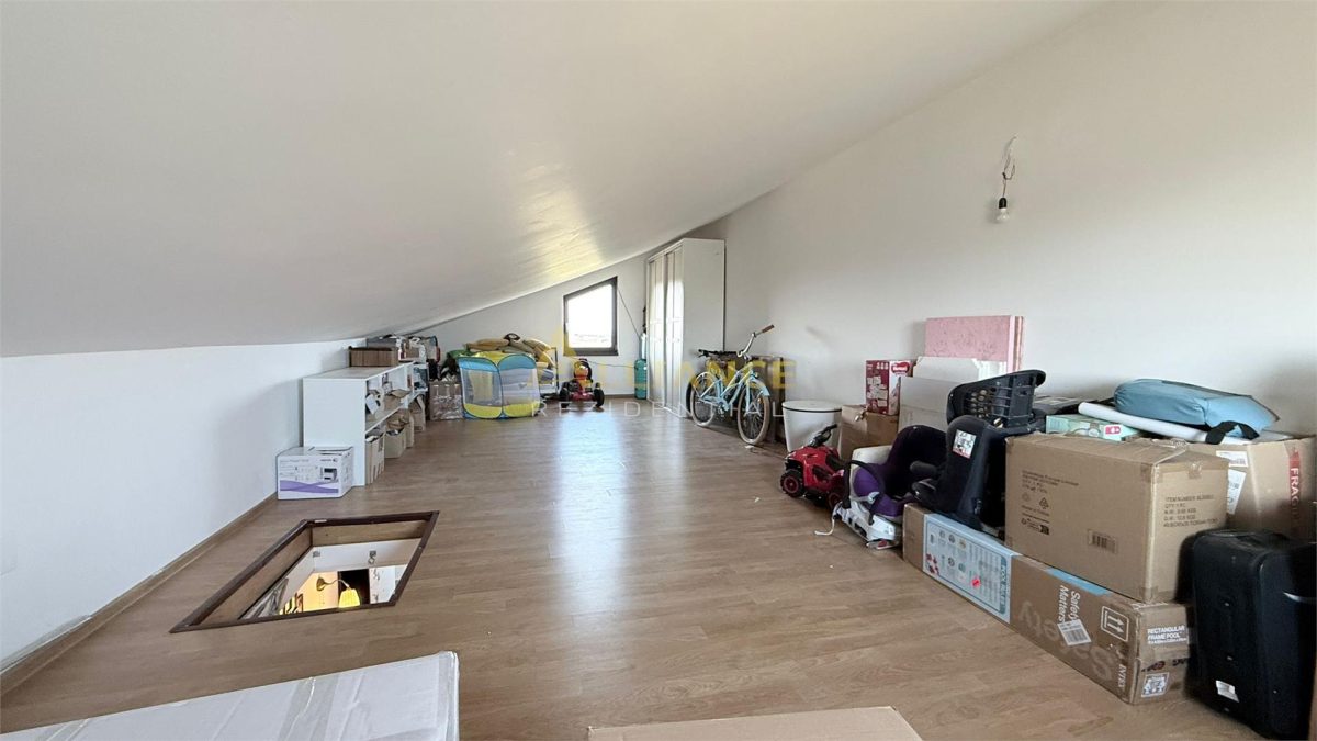 Duplex - 4 camere - 2 bai - 350mp teren - foto 14