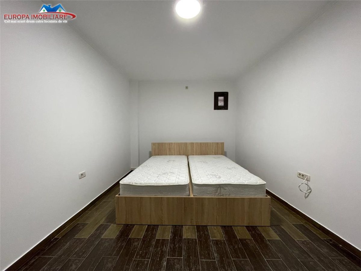 Spatiu comercial de vanzare  Zona E3 - foto 15