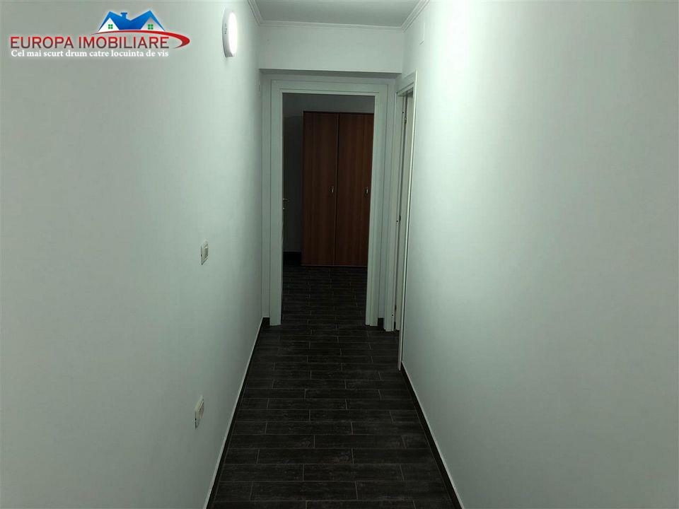 Spatiu comercial de vanzare  Zona E3 - foto 16